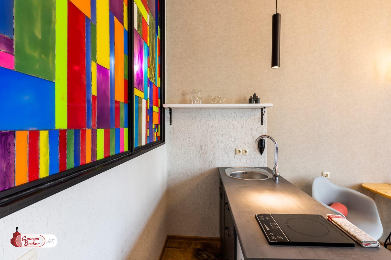 nearly repaired 5-room hotel for sale