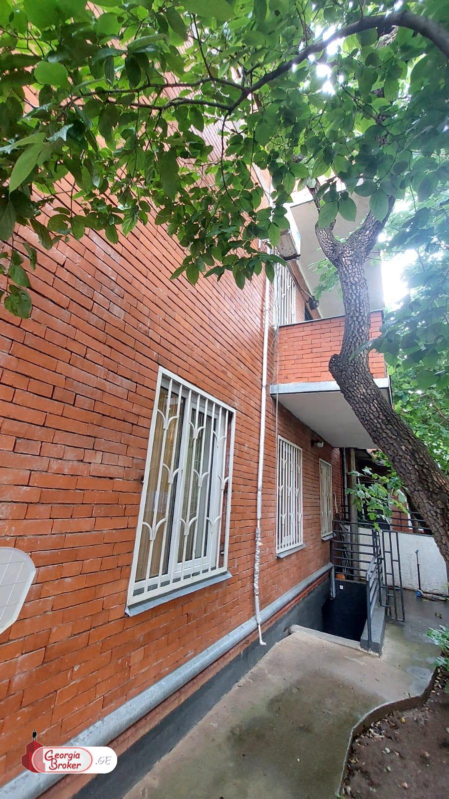 в аренду дом с новым ремонтом 7-комнат