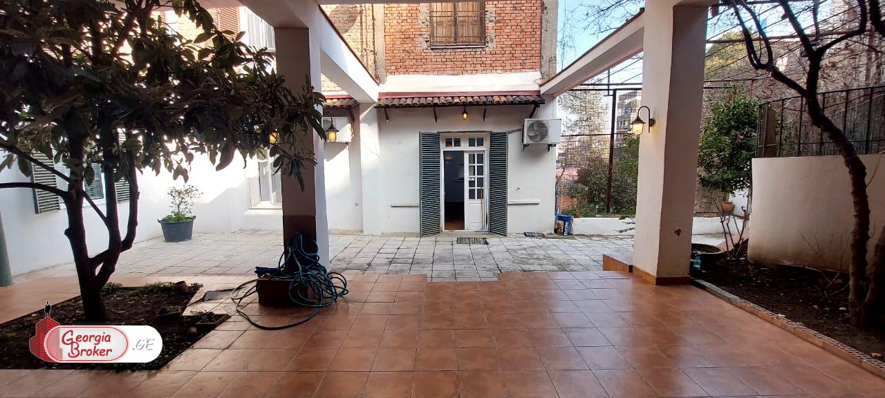 იყიდება ახალი გარემონტებული საოფისე ფართი მთაწმინდაზე