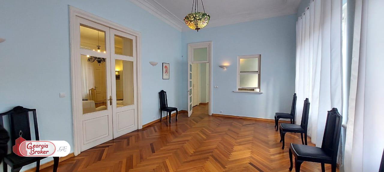 იყიდება ახალი გარემონტებული საოფისე ფართი მთაწმინდაზე