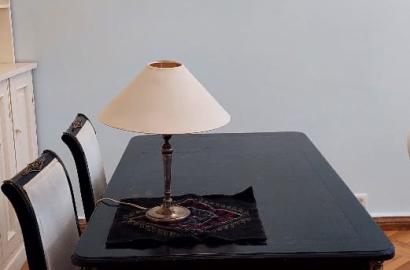 იყიდება ახალი გარემონტებული 7 ოთახიანი ბინა მთაწმინდაზე