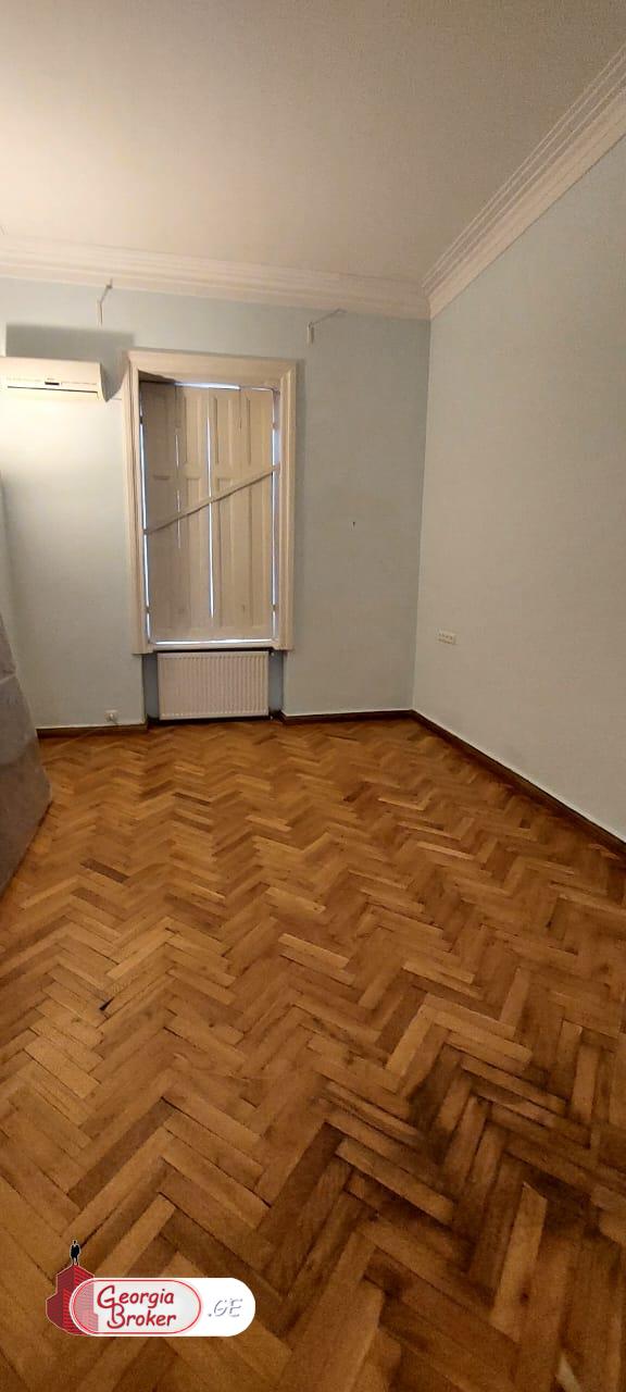 იყიდება ახალი გარემონტებული საოფისე ფართი მთაწმინდაზე