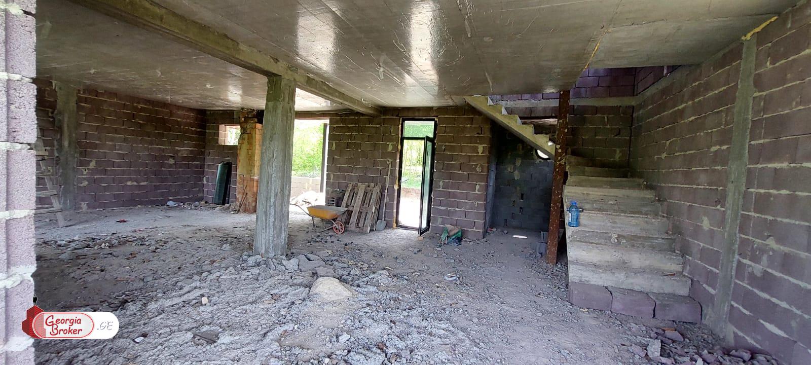 продается дом новостройка 9-комнат