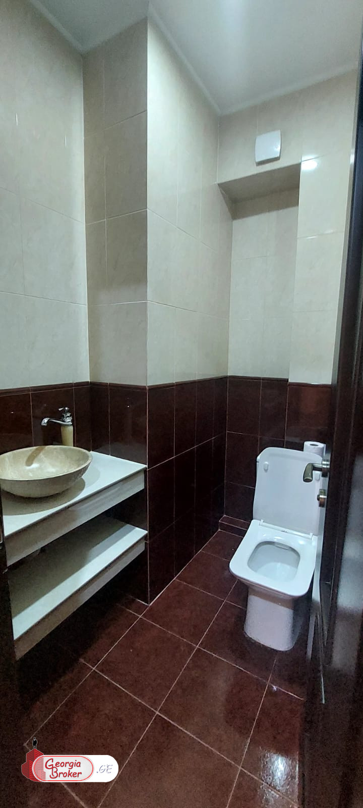 продается квартира с новым ремонтом 6-комнат