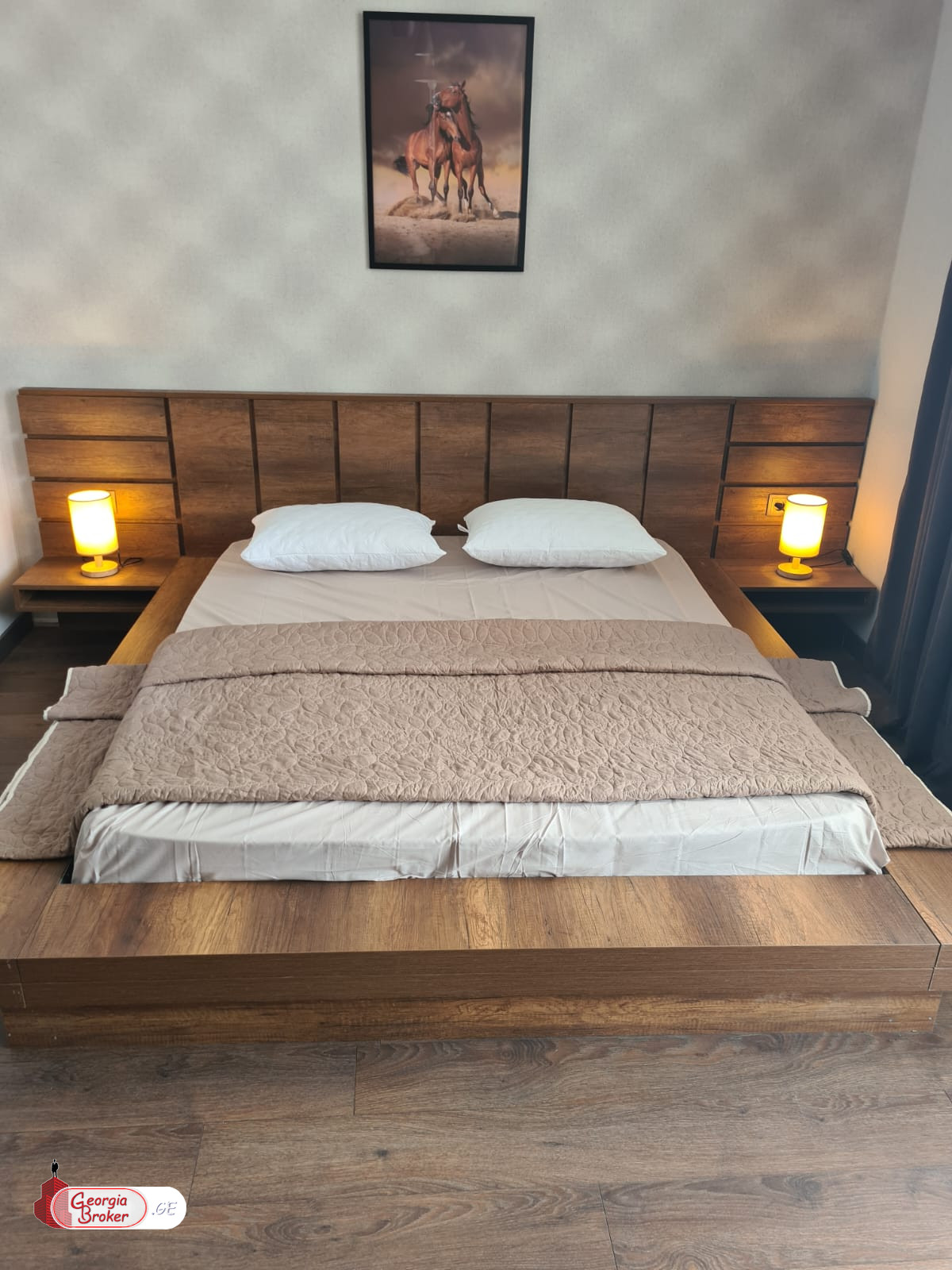 в аренду дом с новым ремонтом 8-комнат