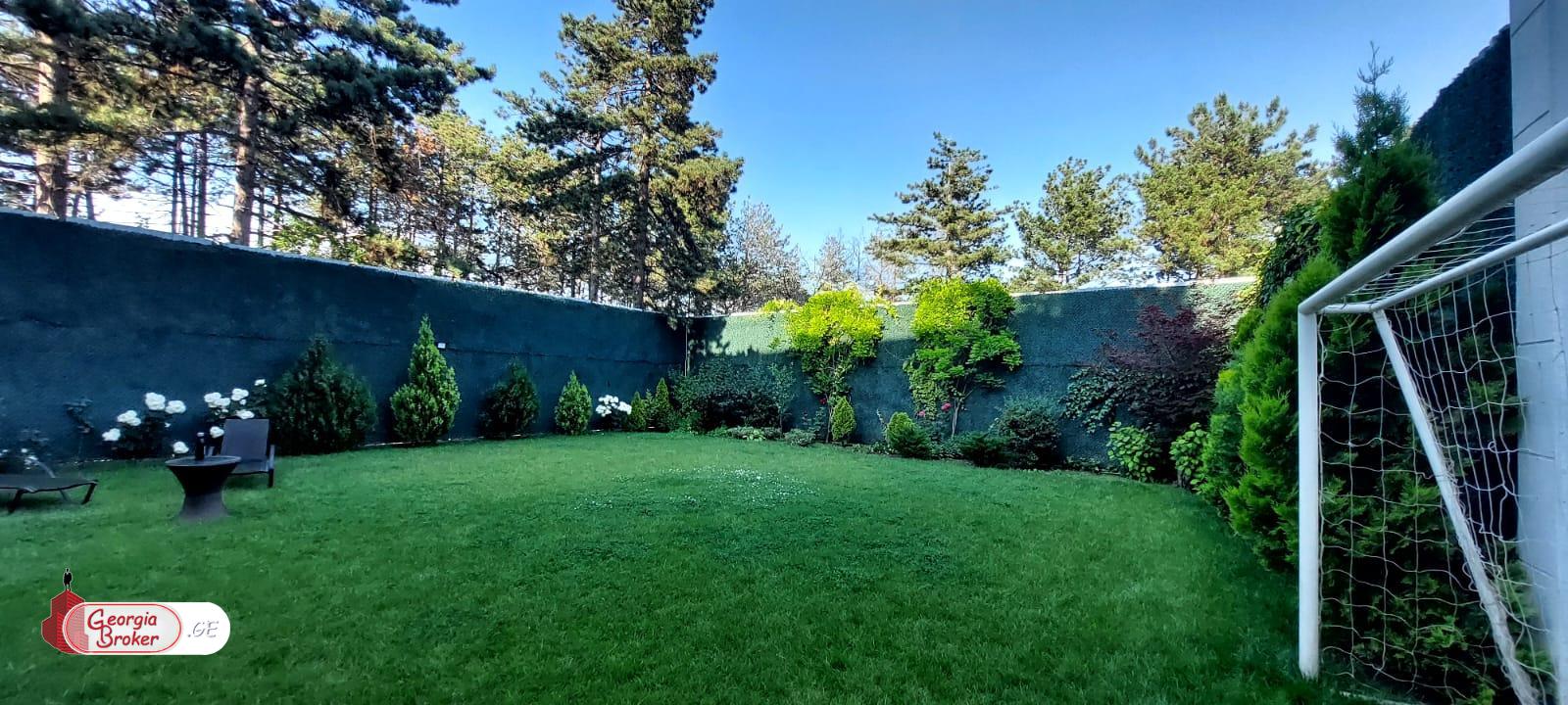 в аренду дом с новым ремонтом 9-комнат