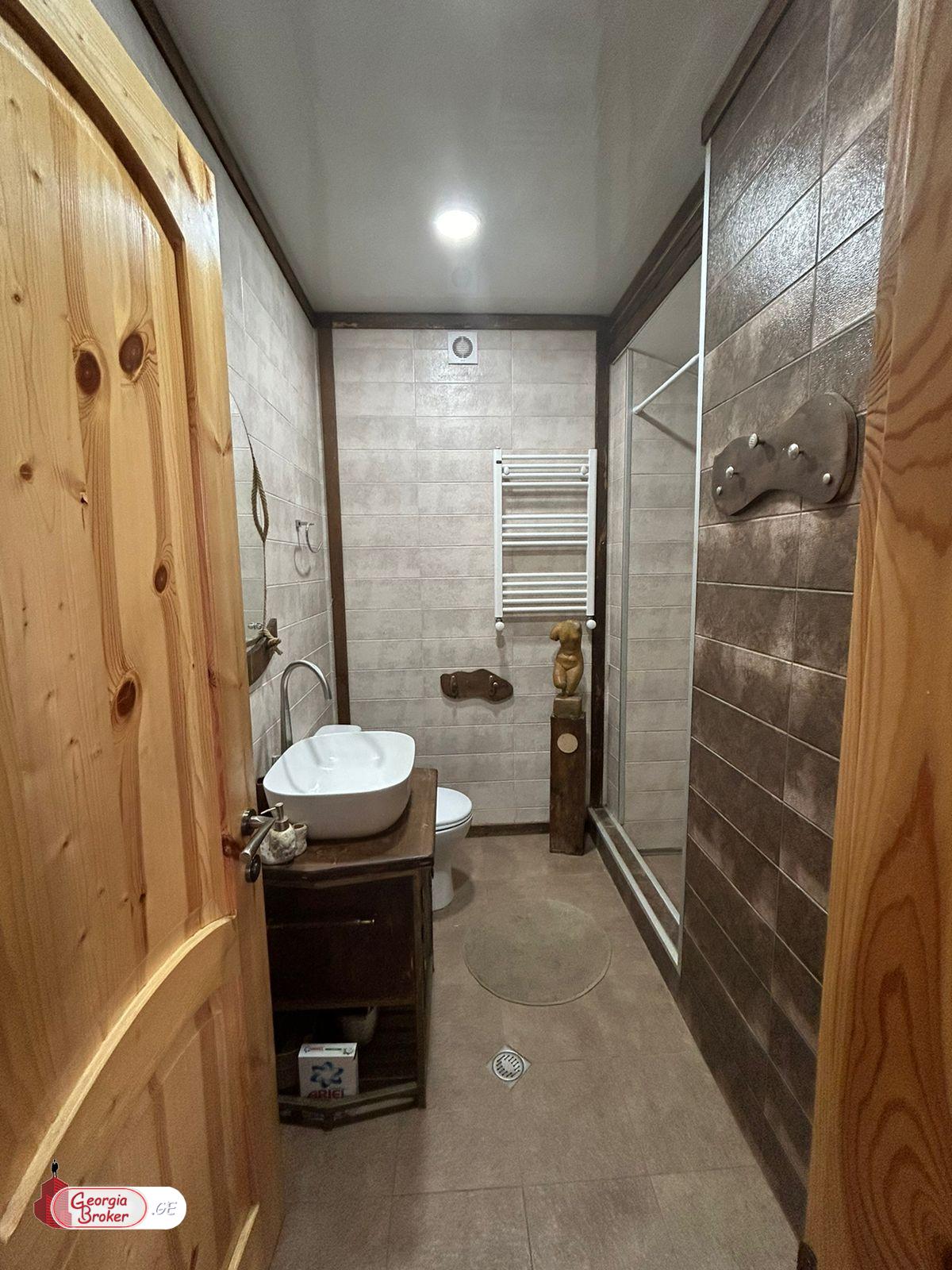 nearly repaired 9-room house for sale