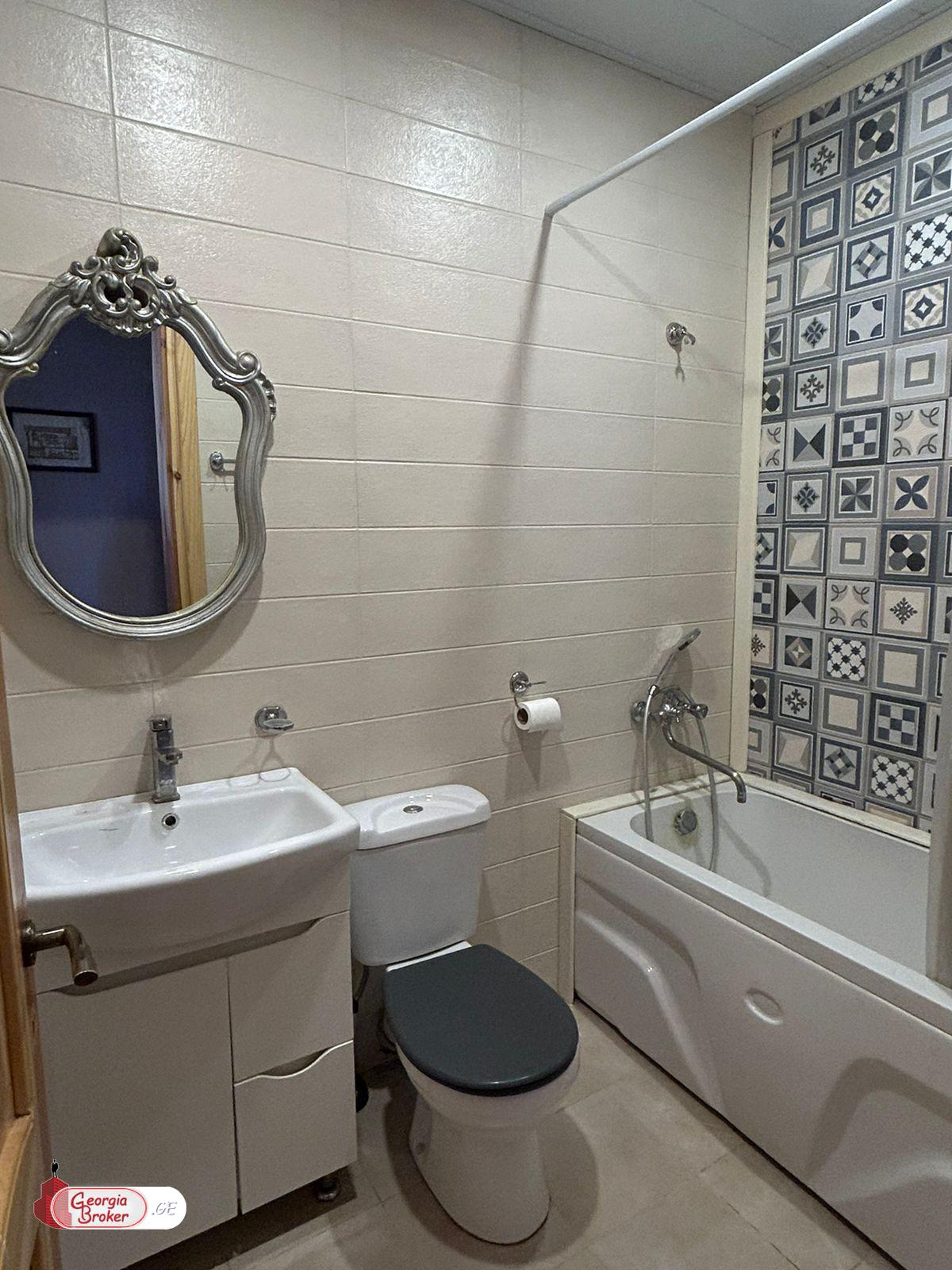 ქირავდება ახალი გარემონტებული 5 ოთახიანი სახლი თხინვალაში