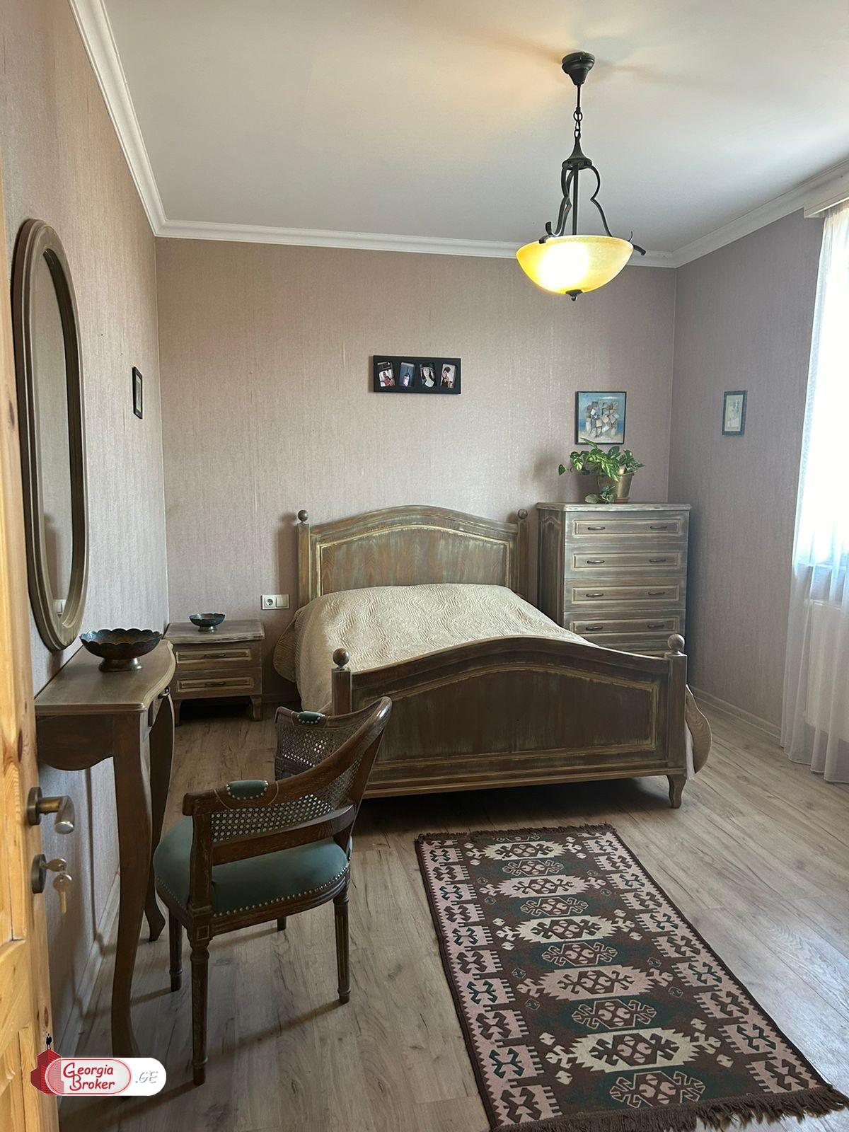 nearly repaired 9-room house for sale