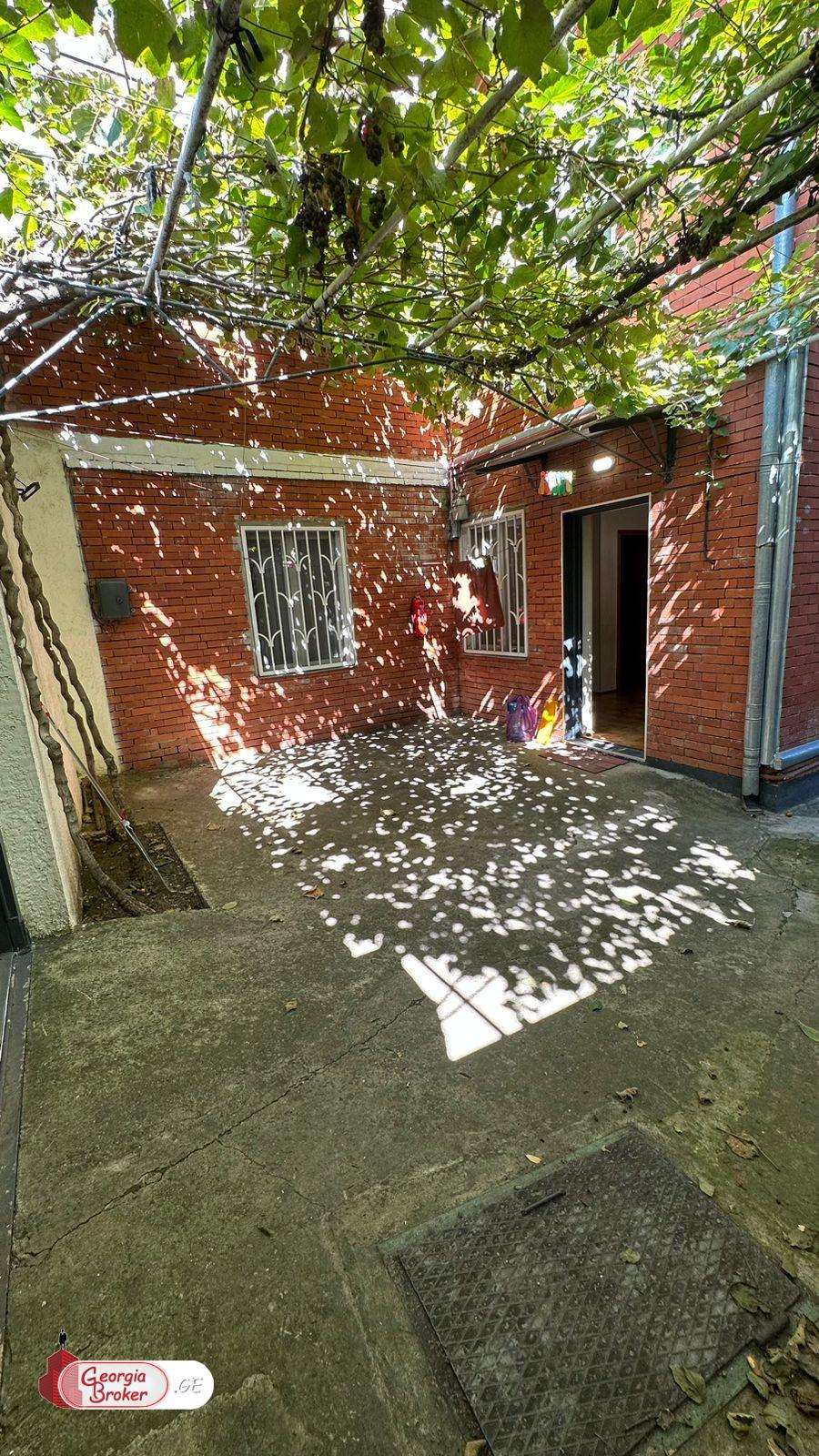 в аренду дом с новым ремонтом 7-комнат