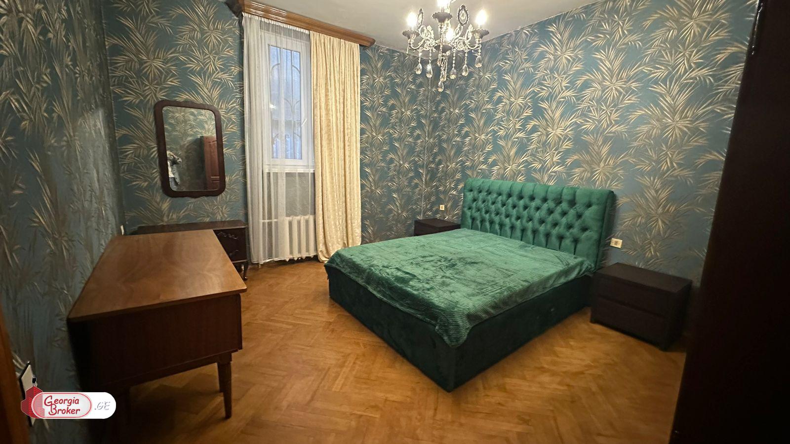 nearly repaired 7-room house for rent