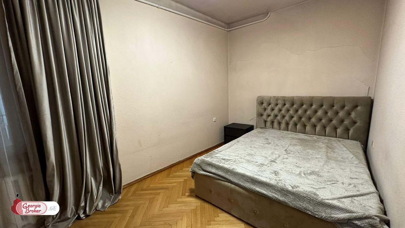 nearly repaired 7-room house for rent