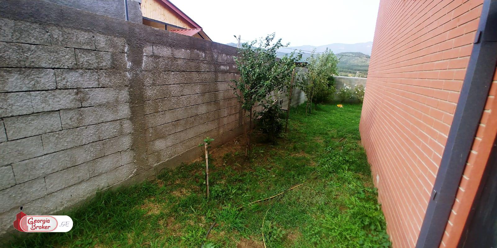 იყიდება ახალი გარემონტებული 5 ოთახიანი სახლი მუხათგვერდში