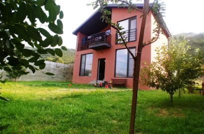 nearly repaired 5-room house for sale