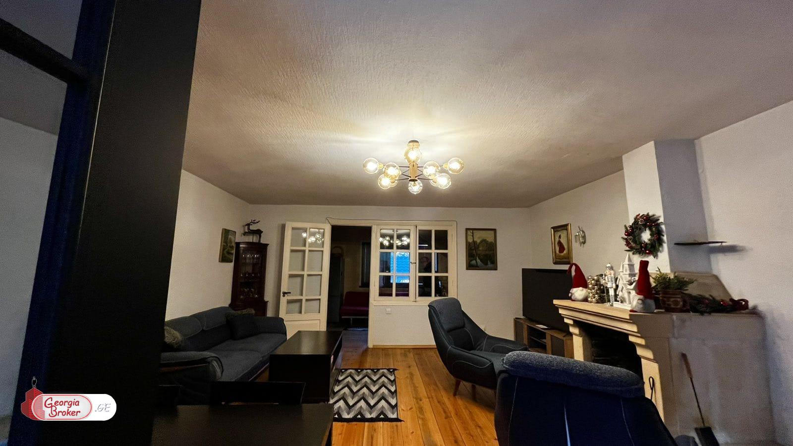 продается дом с новым ремонтом 7-комнат