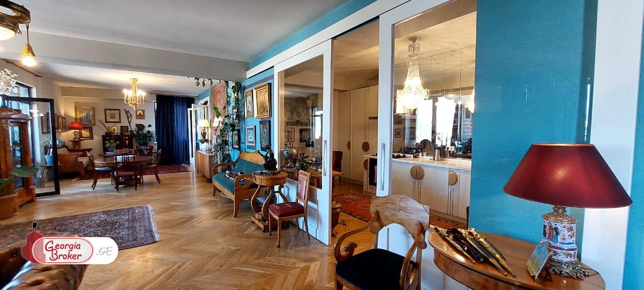 nearly repaired 5-room apartment for sale