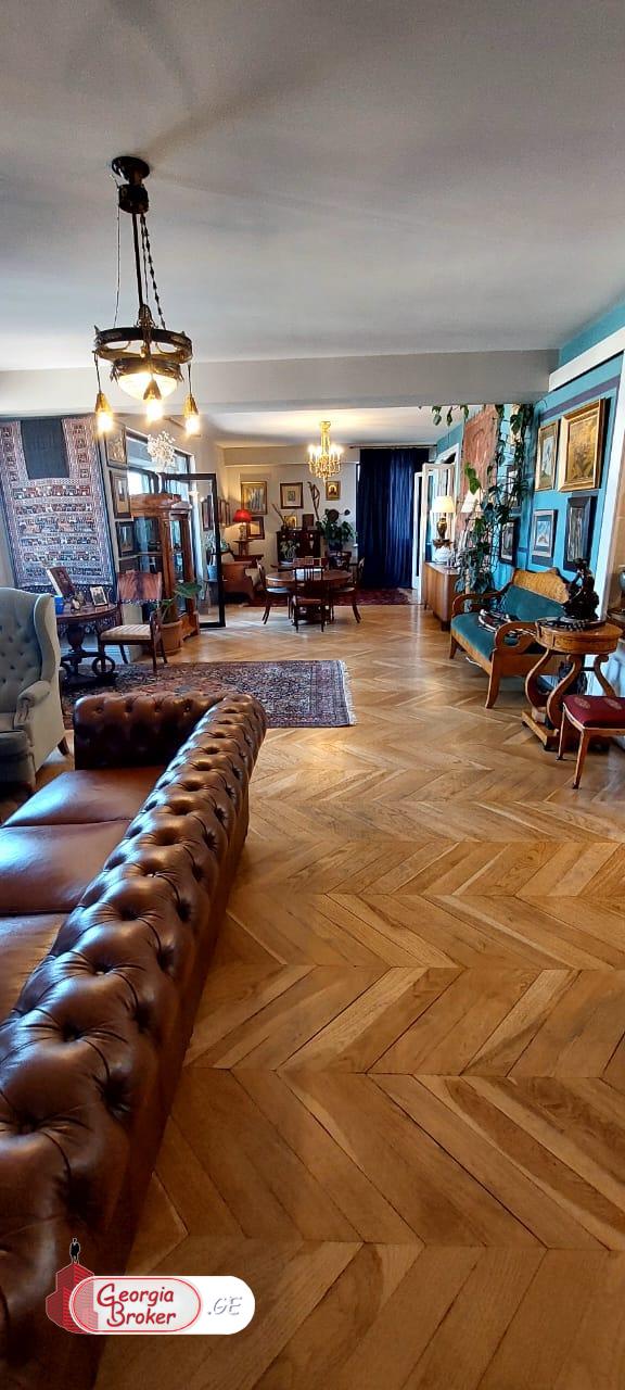 nearly repaired 5-room apartment for sale