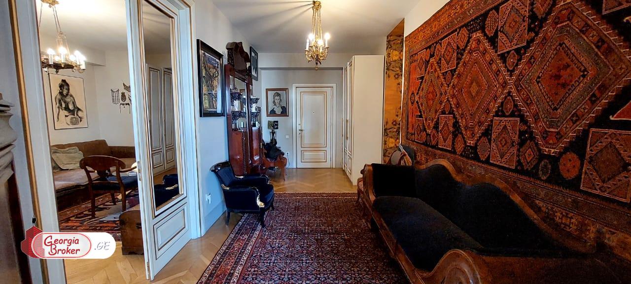 nearly repaired 5-room apartment for sale