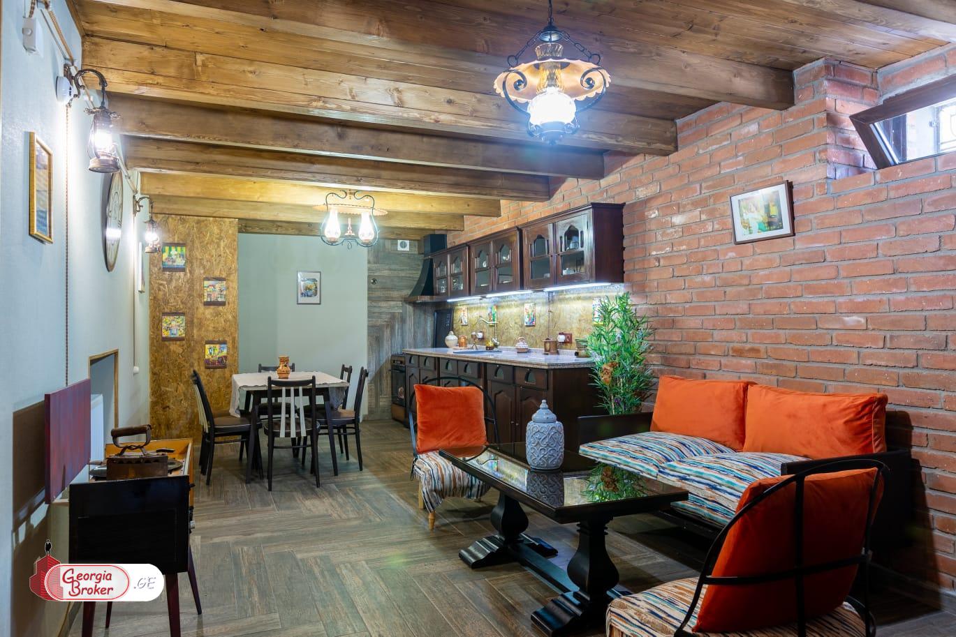 ქირავდება ახალი გარემონტებული 6 ოთახიანი ბინა მთაწმინდაზე