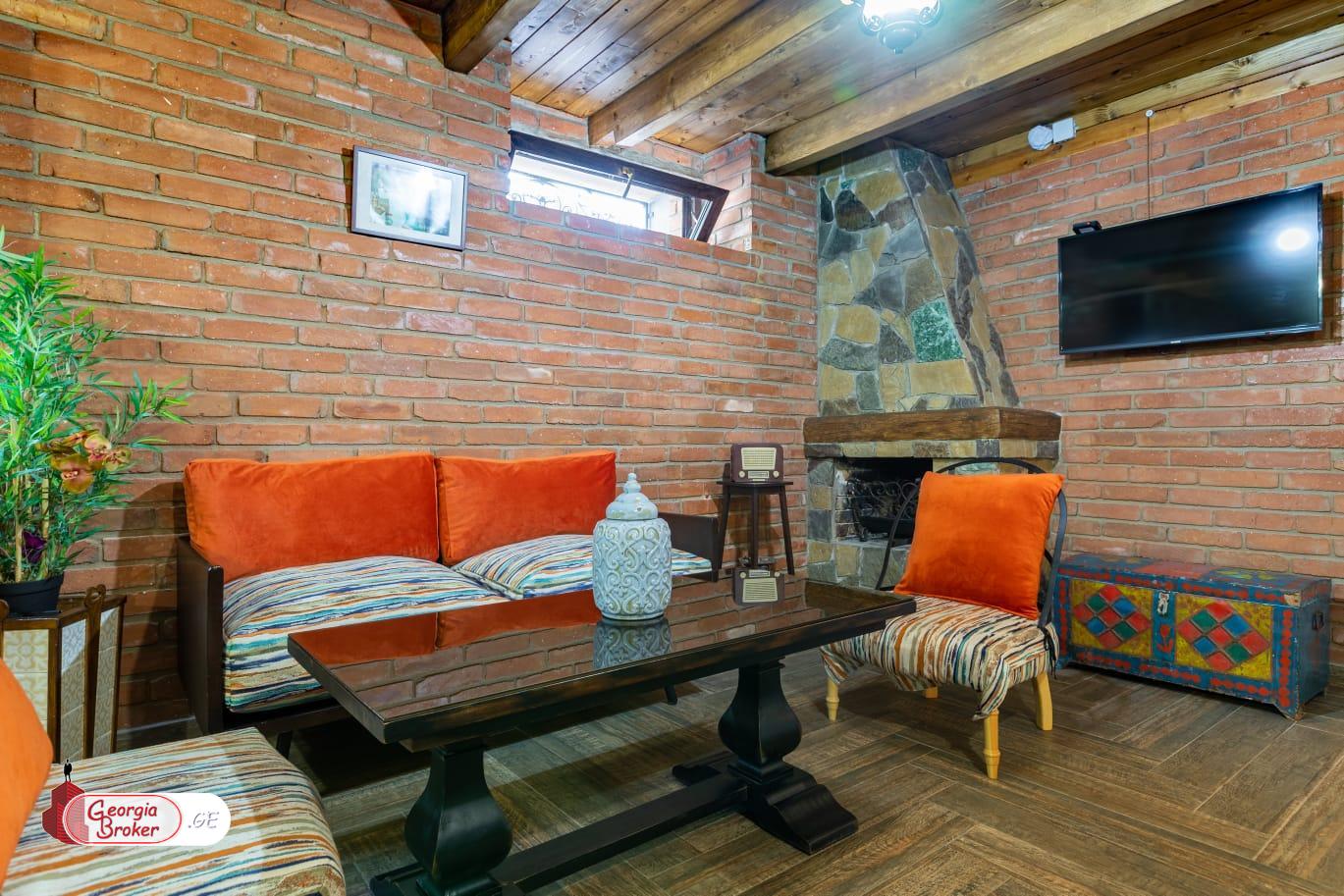 ქირავდება ახალი გარემონტებული 6 ოთახიანი სახლი მთაწმინდაზე