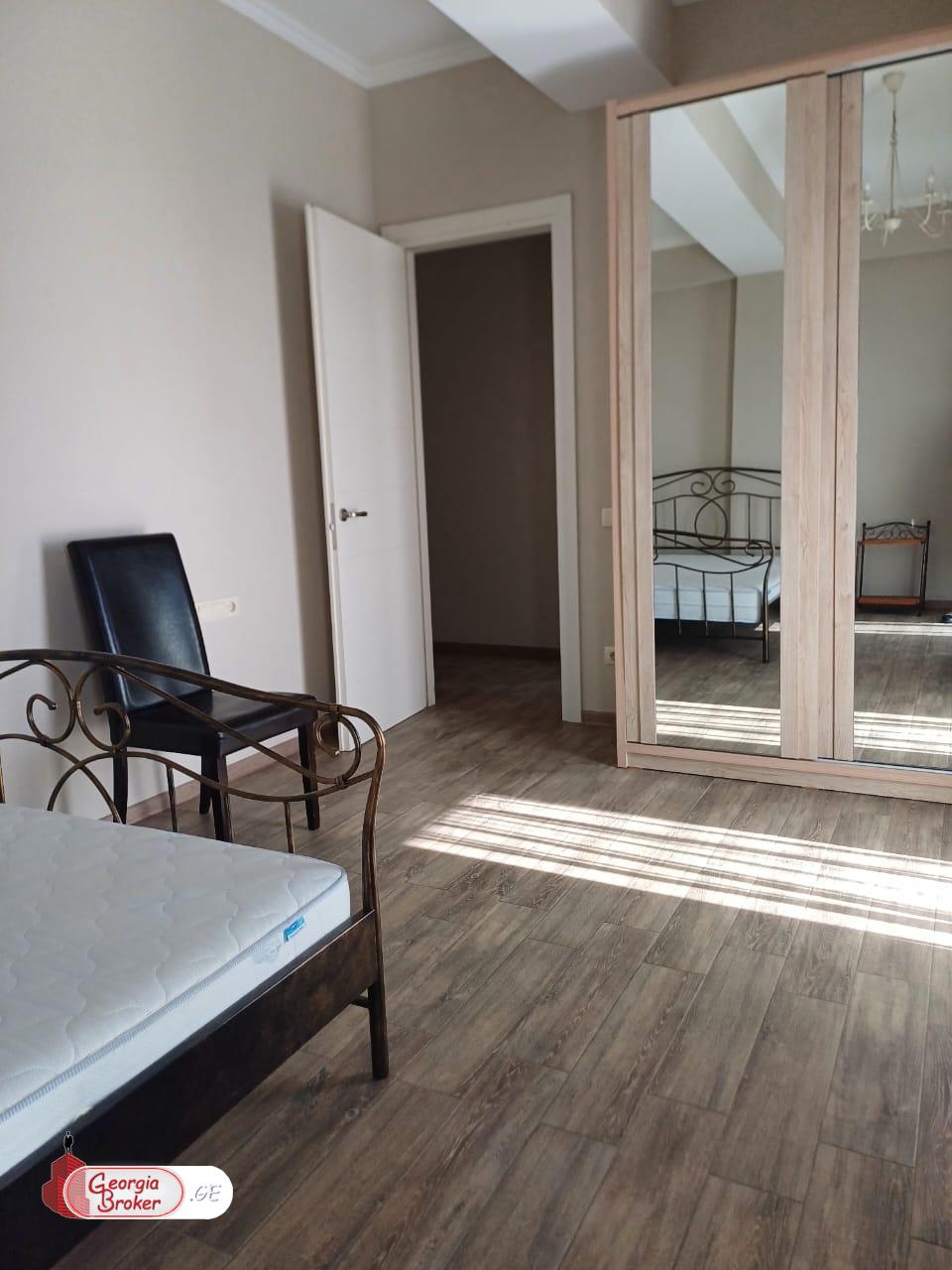 ქირავდება ახალი გარემონტებული 6 ოთახიანი სახლი წავკისში