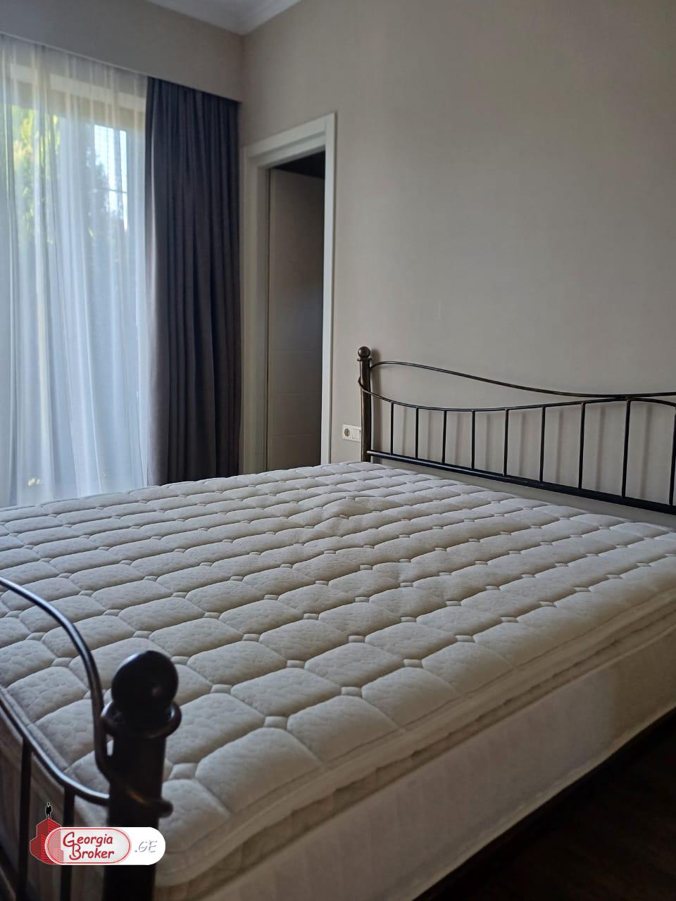 ქირავდება ახალი გარემონტებული 6 ოთახიანი სახლი წავკისში