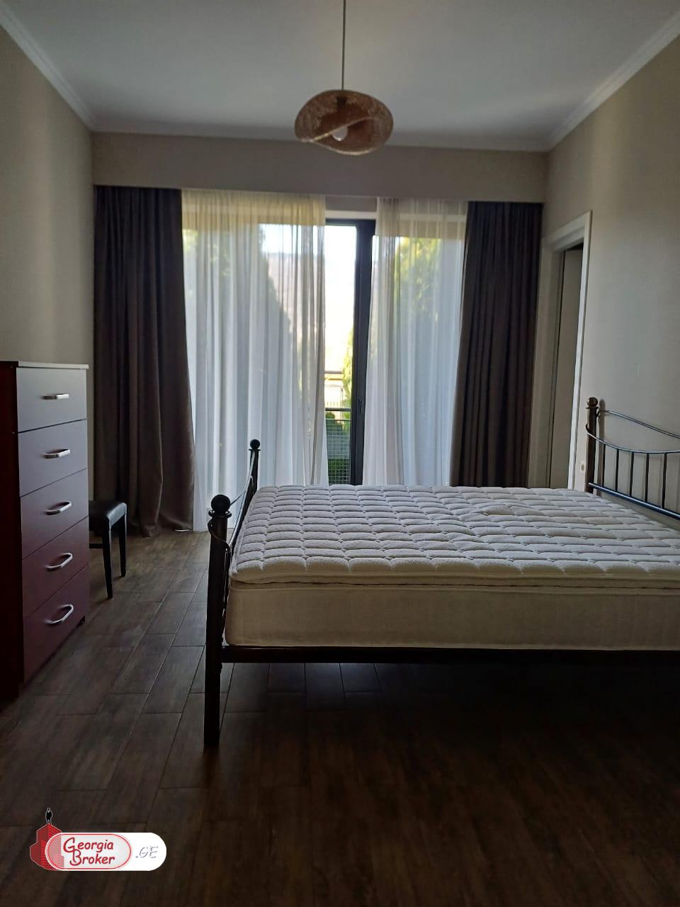 ქირავდება ახალი გარემონტებული 6 ოთახიანი სახლი წავკისში