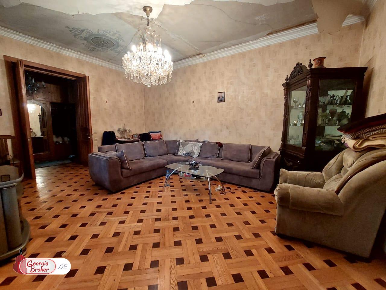 without repair 7-room house for sale