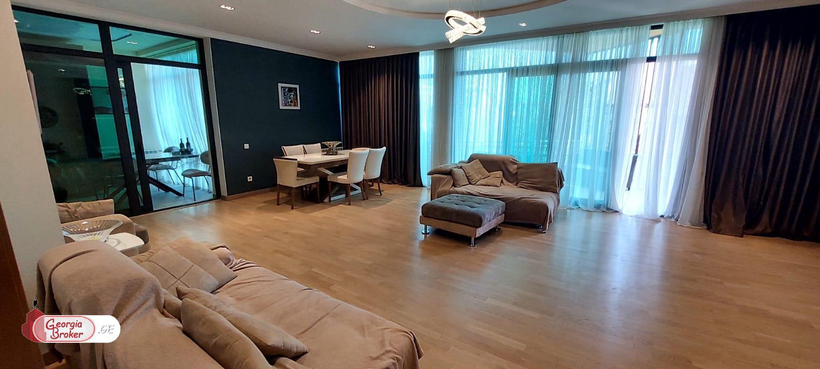 в аренду дом с новым ремонтом 9-комнат