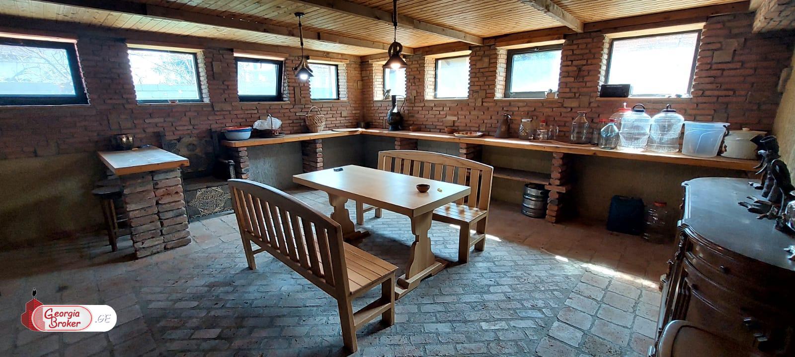 в аренду дом с новым ремонтом 9-комнат