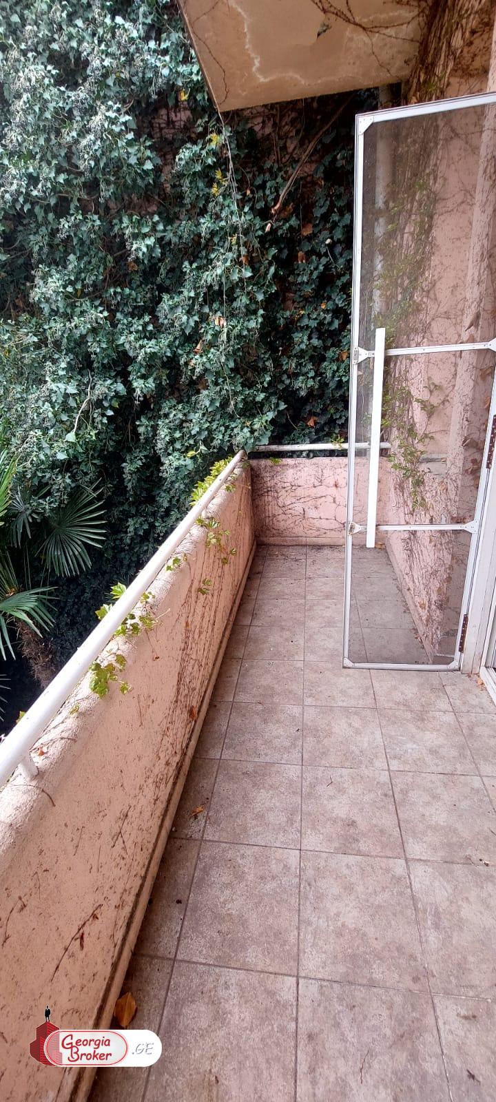 ქირავდება ახალი გარემონტებული  კომეციული   ფართი  საბურთალოზე