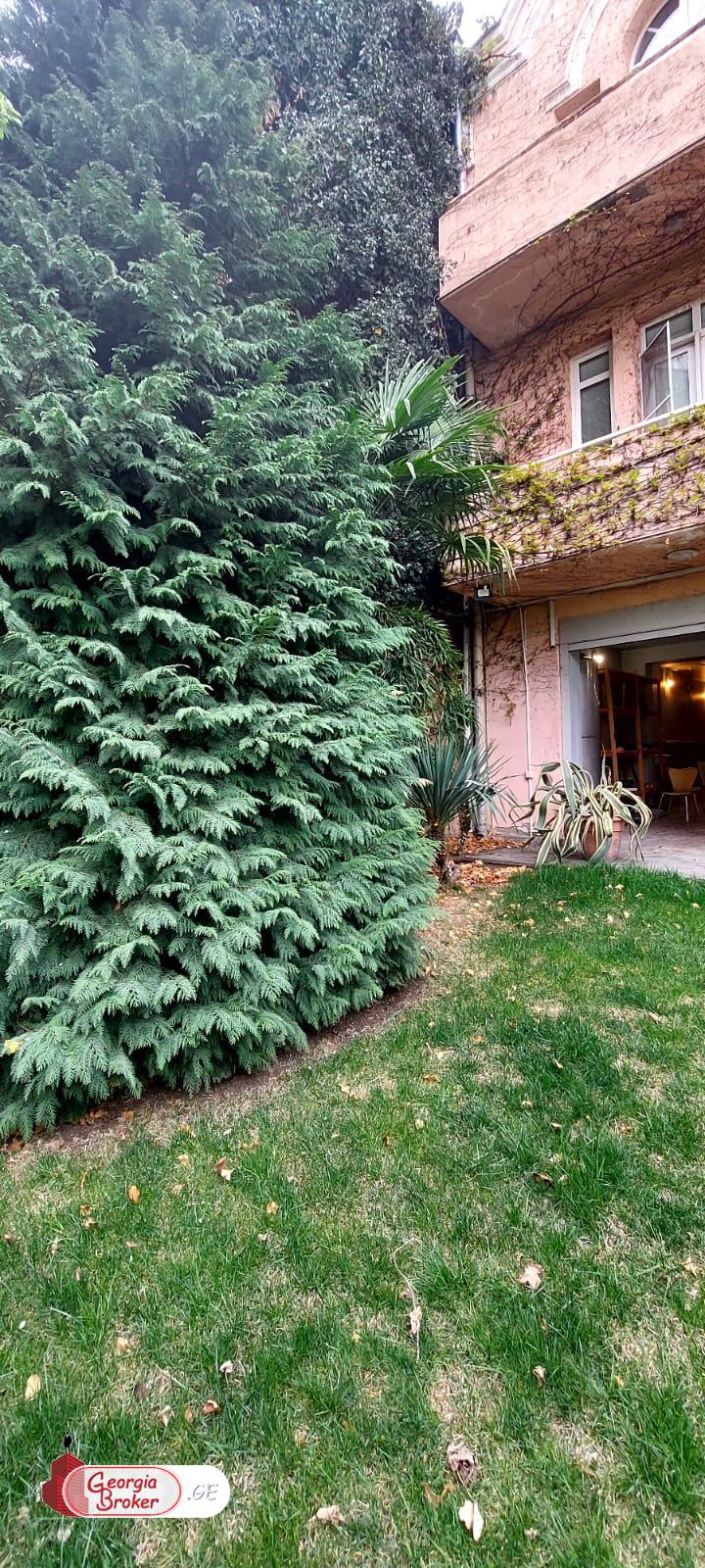 ქირავდება ახალი გარემონტებული  კომეციული   ფართი  საბურთალოზე