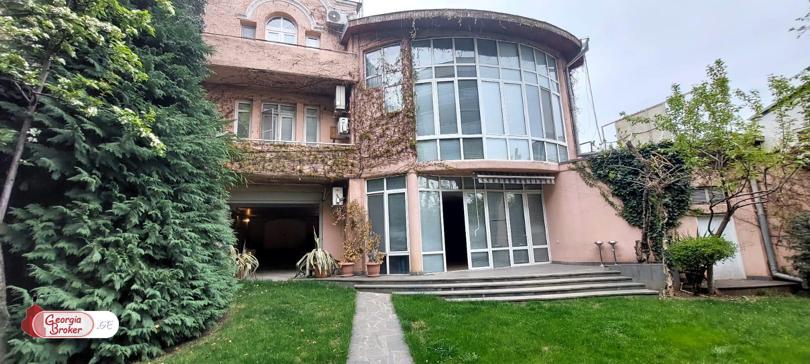 ქირავდება ახალი გარემონტებული  კომეციული   ფართი  საბურთალოზე