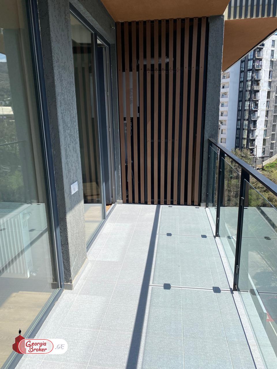 в аренду квартира с новым ремонтом 2-комнаты