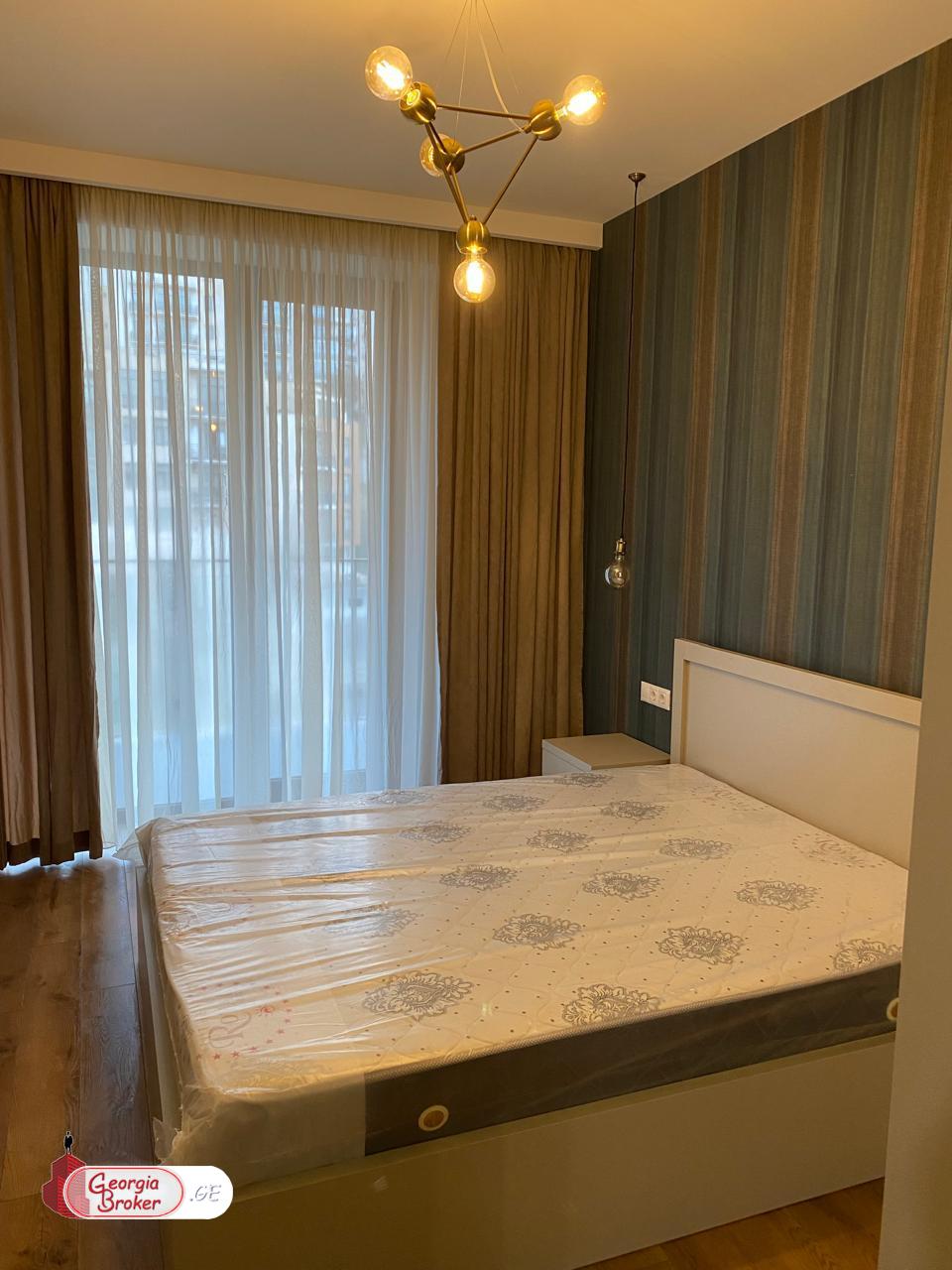 в аренду квартира с новым ремонтом 2-комнаты