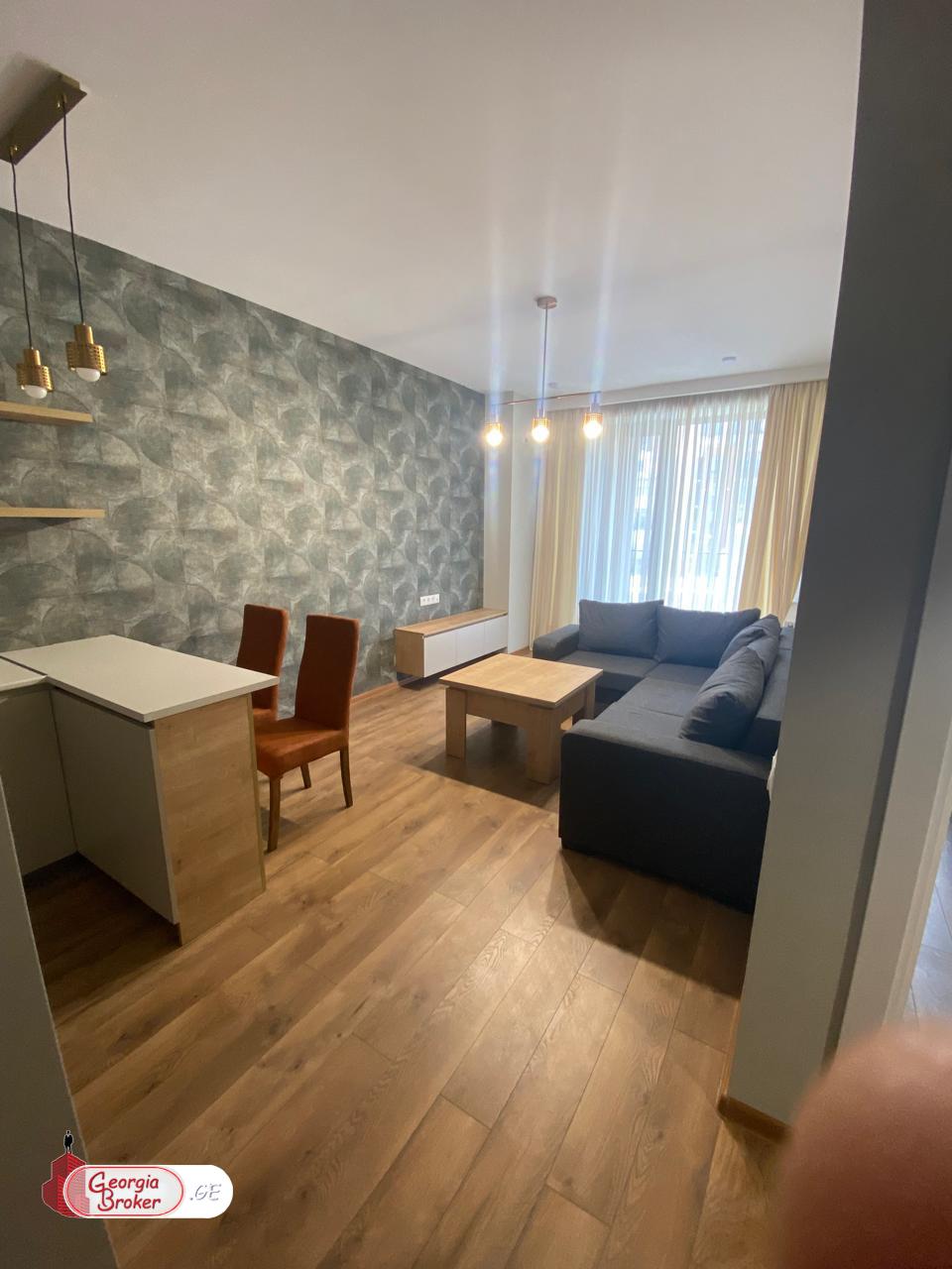 в аренду квартира с новым ремонтом 2-комнаты