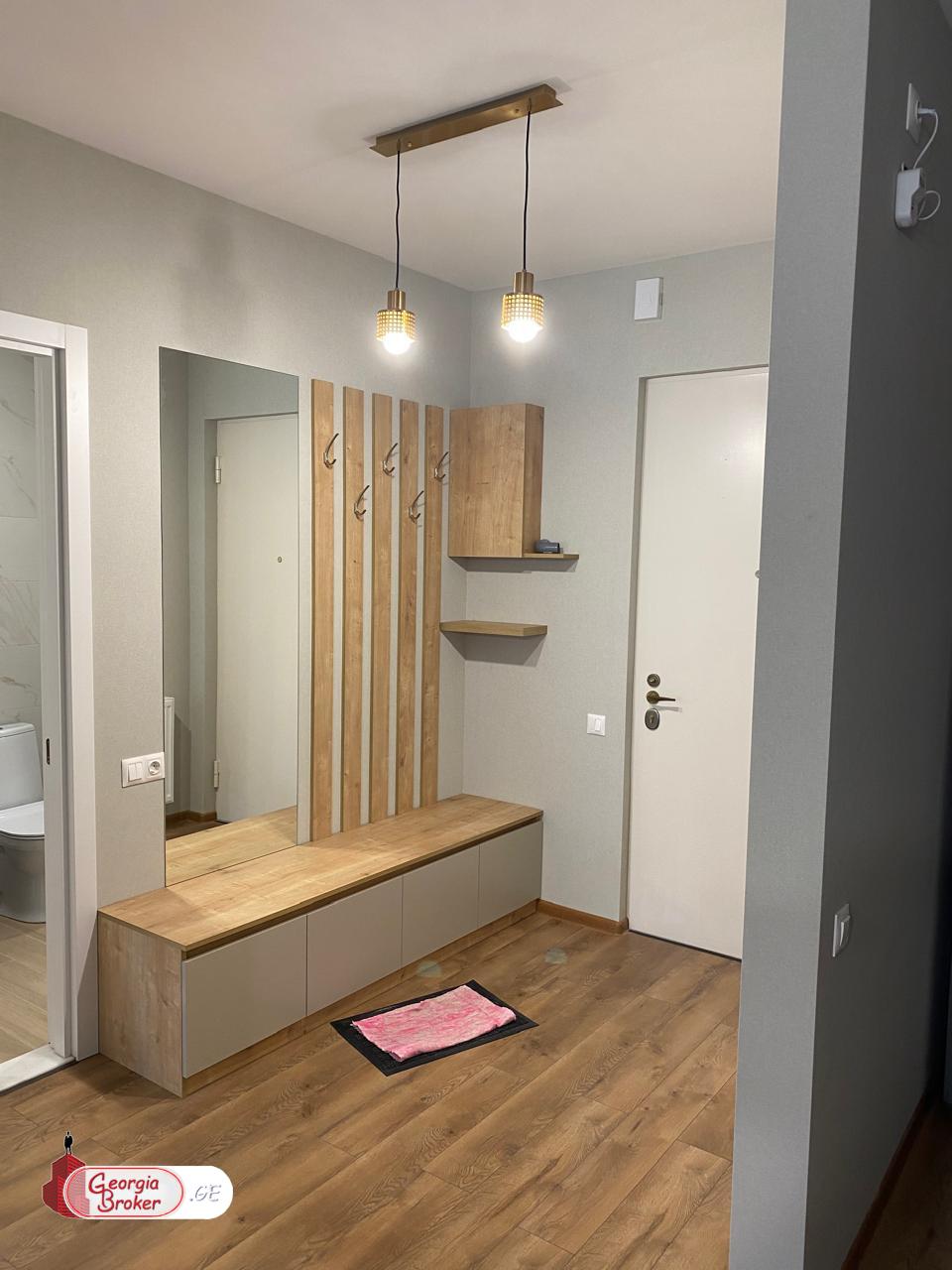 в аренду квартира с новым ремонтом 2-комнаты