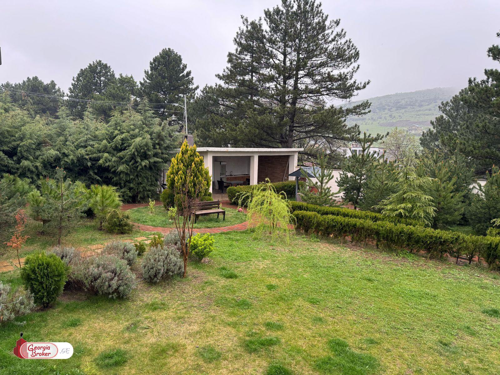 nearly repaired 11-room house for sale