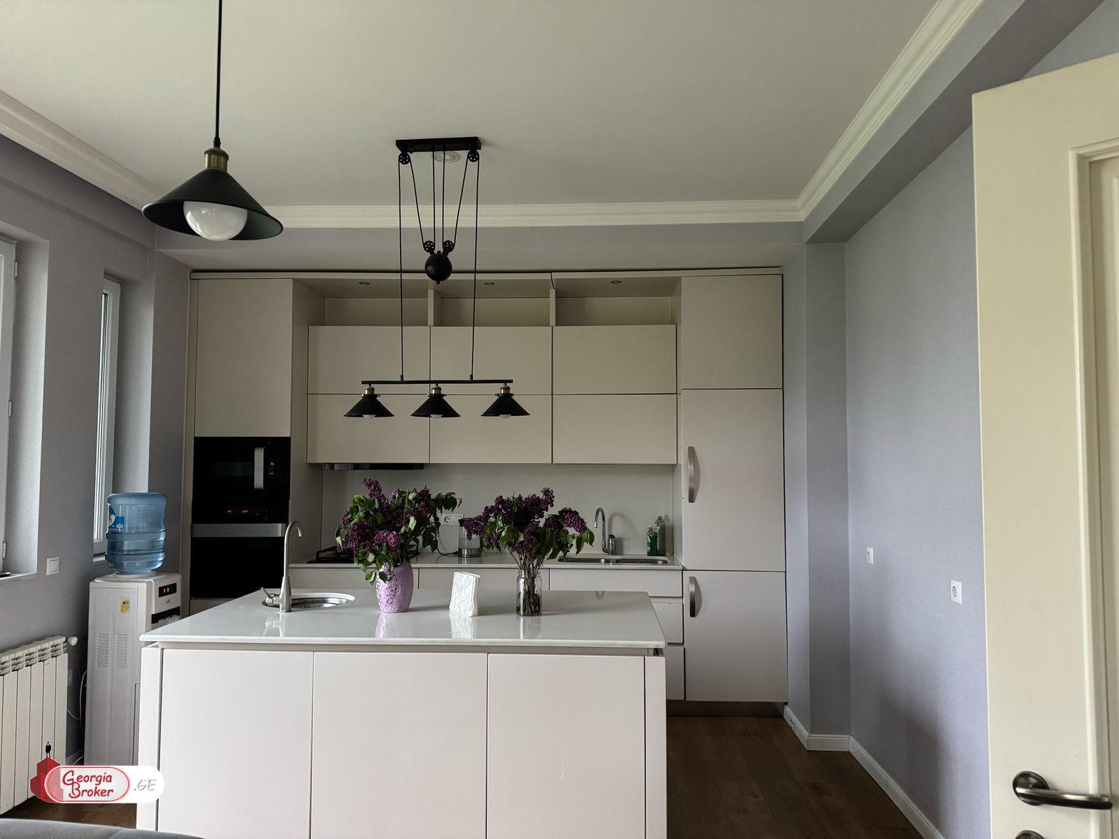 nearly repaired 11-room house for sale