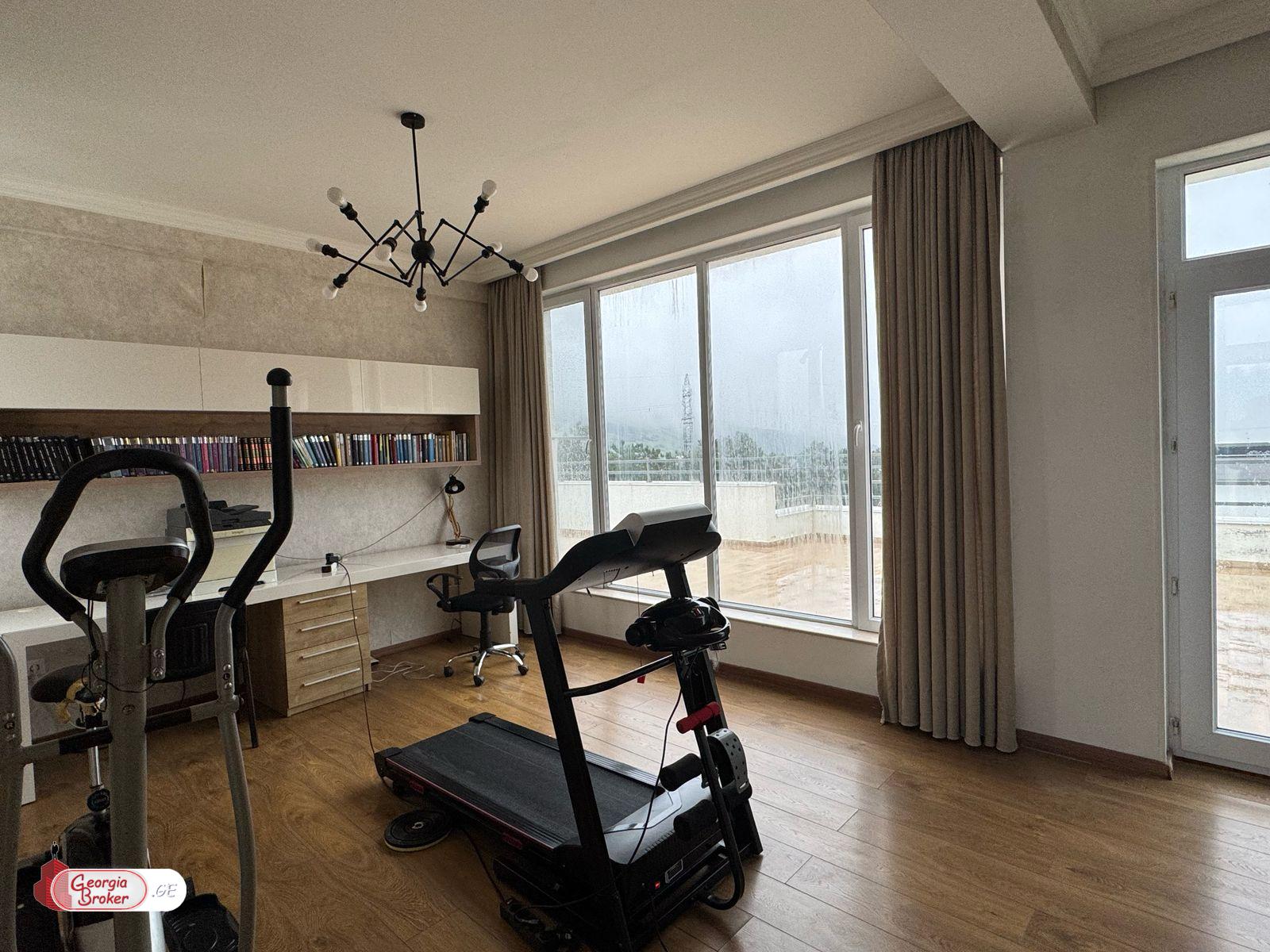 nearly repaired 11-room house for sale