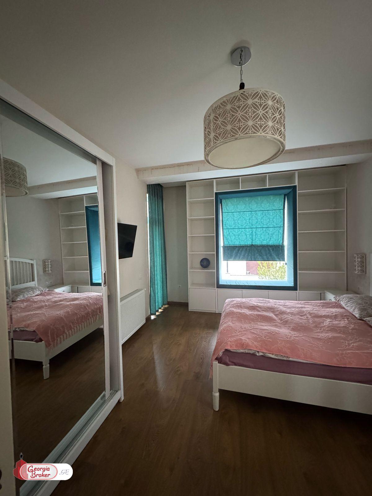 nearly repaired 11-room house for sale