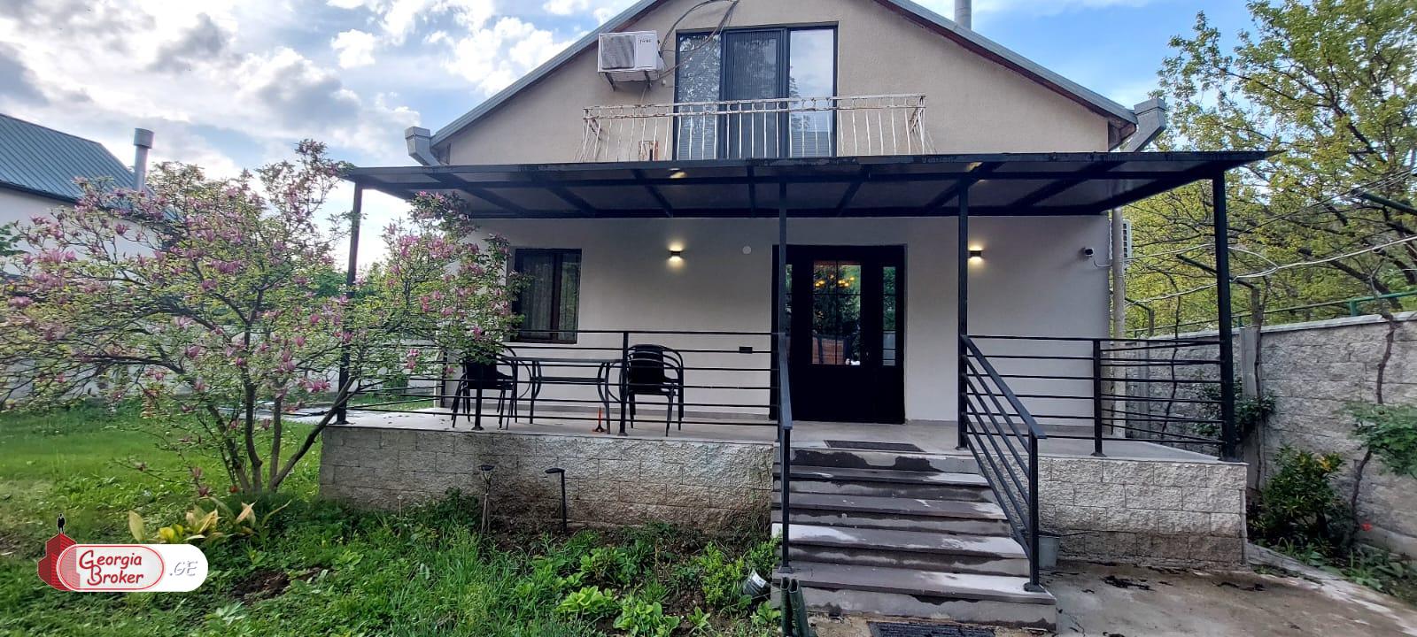 იყიდება ახალი გარემონტებული 7 ოთახიანი სახლი არმაზში