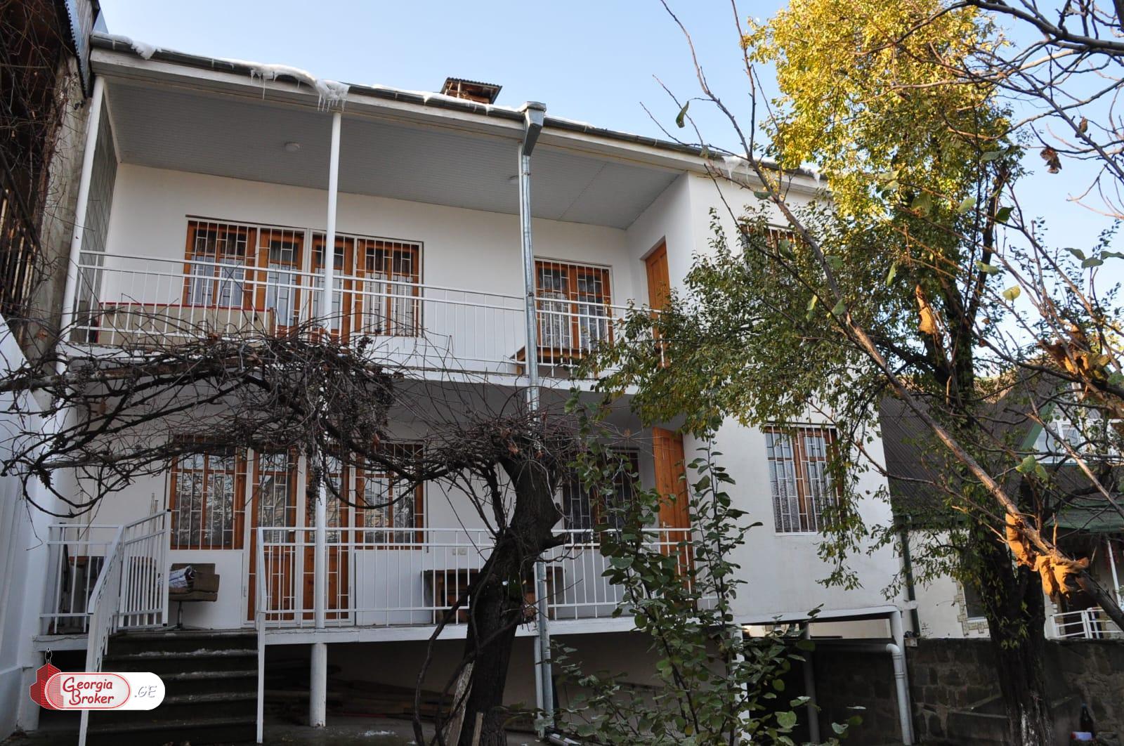 nearly repaired 6-room house for rent