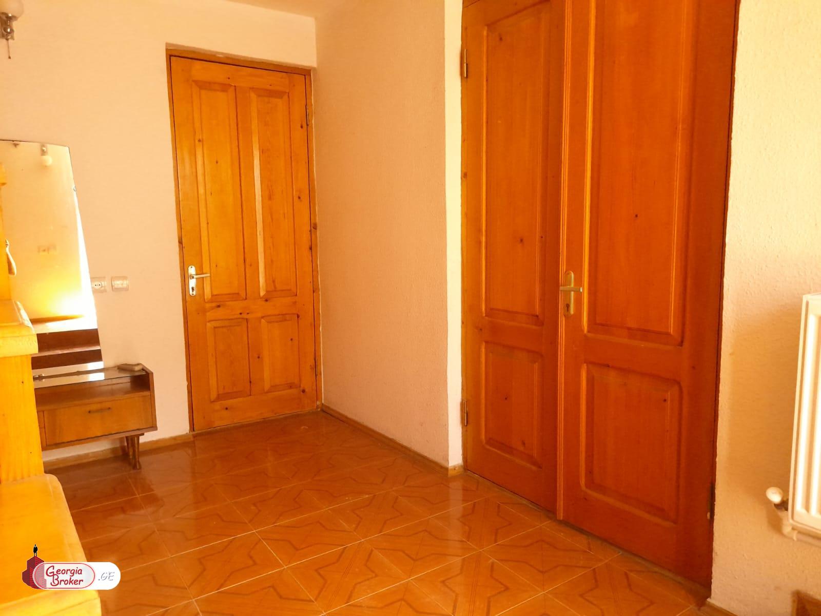 в аренду дом с новым ремонтом 6-комнат