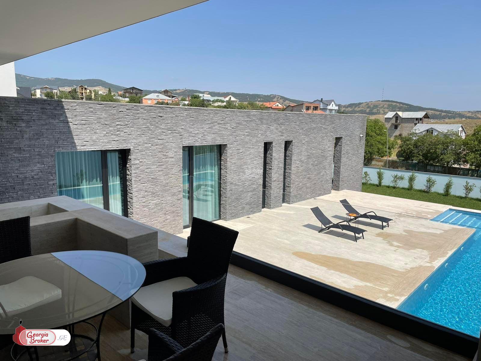 ქირავდება ახალი გარემონტებული 5 ოთახიანი აგარაკი წავკისში