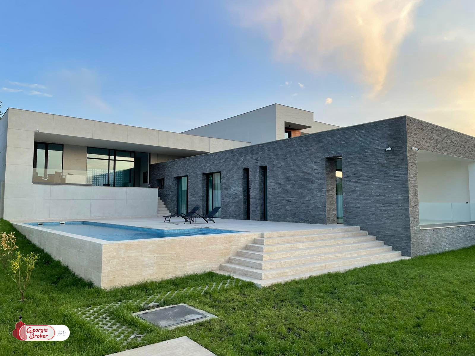 ქირავდება ახალი გარემონტებული 5 ოთახიანი აგარაკი წავკისში