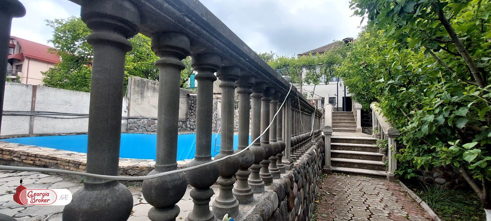 იყიდება ახალი გარემონტებული 7 ოთახიანი სახლი მცხეთაში