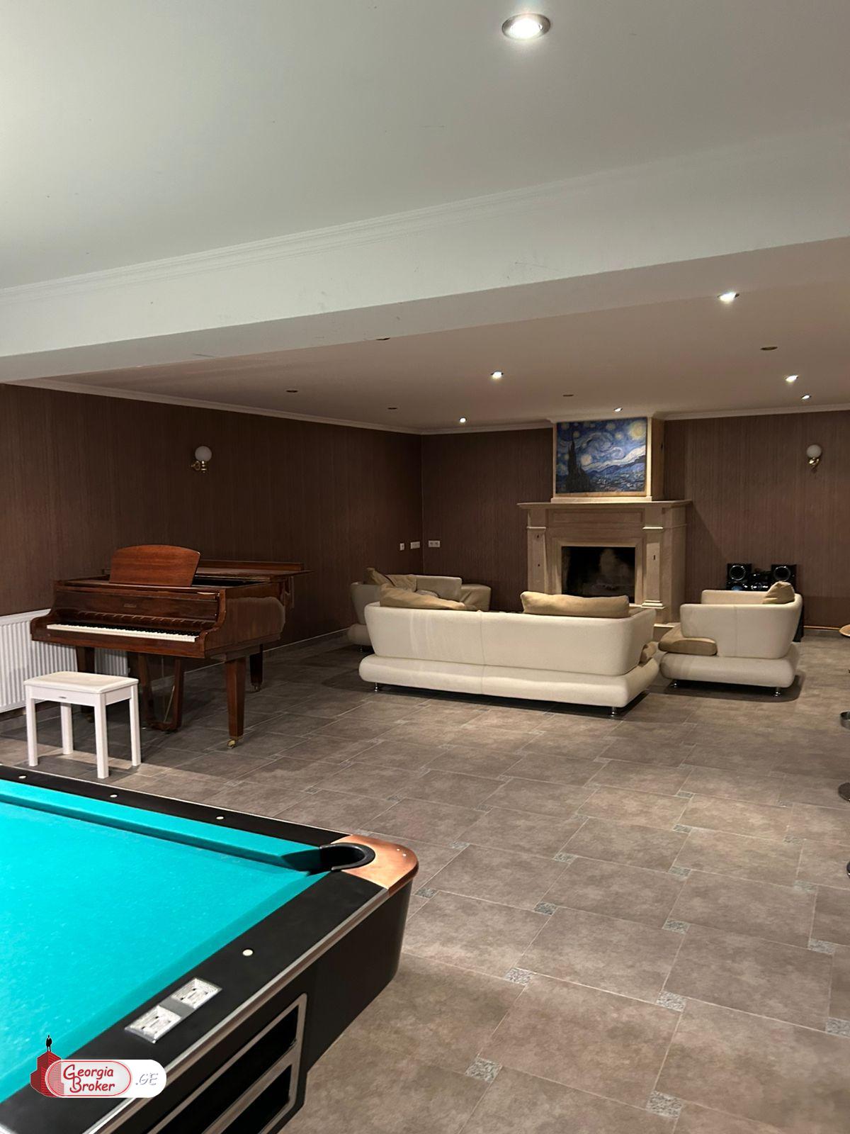 ქირავდება ახალი გარემონტებული 9 ოთახიანი აგარაკი წავკისში