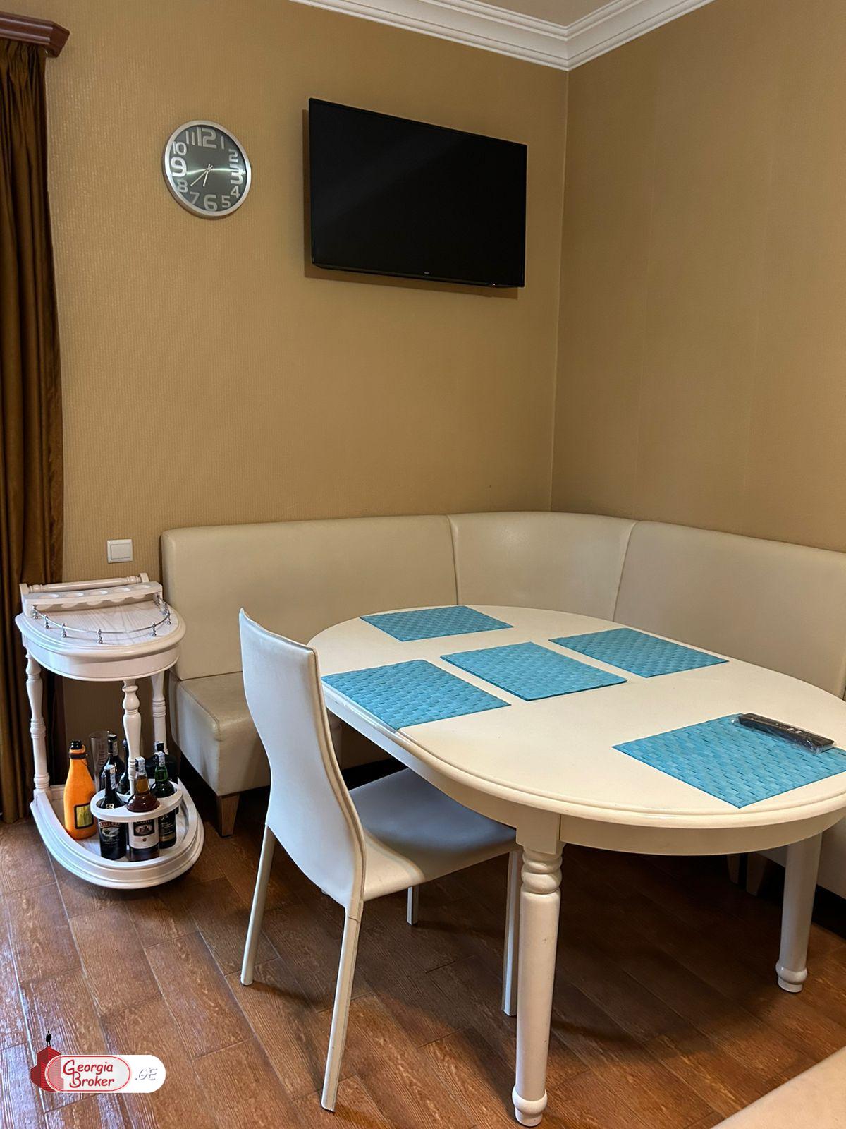 ქირავდება ახალი გარემონტებული 9 ოთახიანი აგარაკი წავკისში