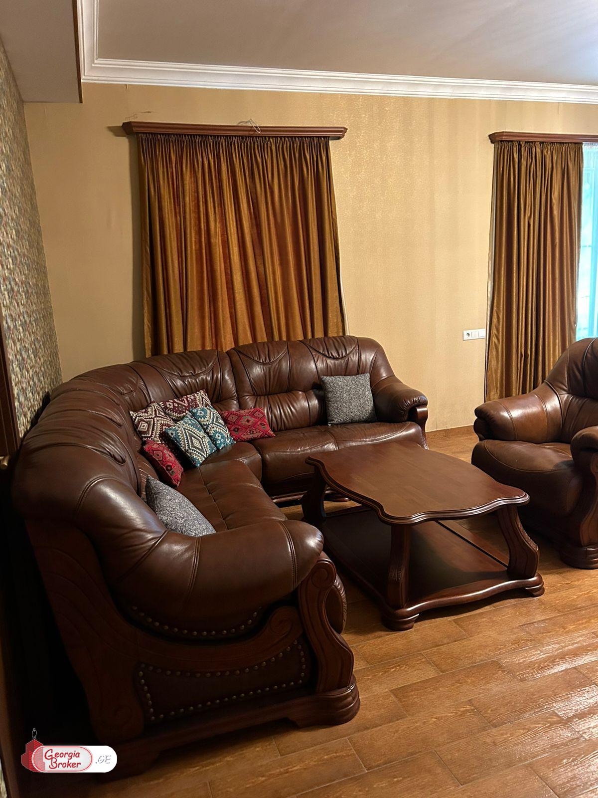 ქირავდება ახალი გარემონტებული 9 ოთახიანი აგარაკი წავკისში